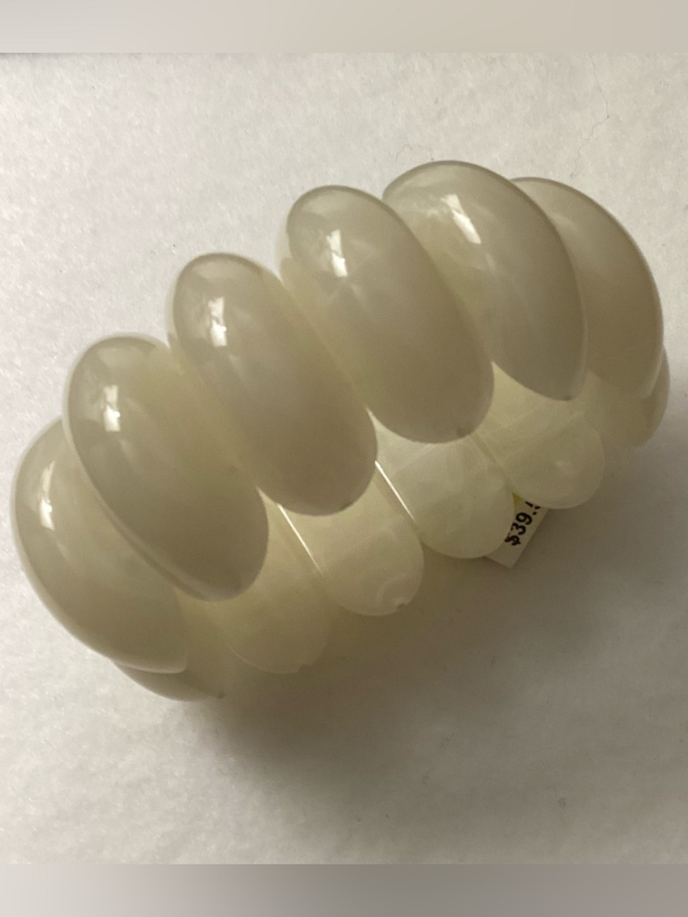 I.N.C. International Concepts Chunky Plastic Shell Stretch Bracelet - Picture 2 of 8